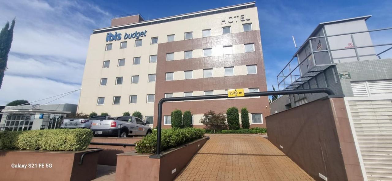 Ibis Budget Nao Me Toque Hotel
