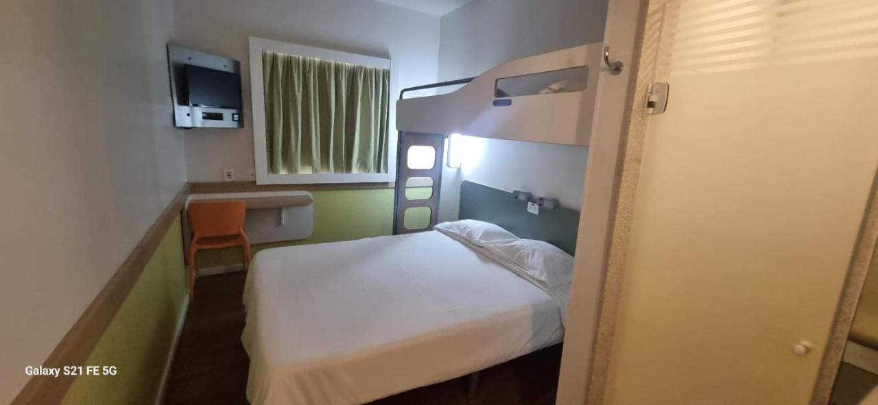 Ibis Budget Nao Me Toque